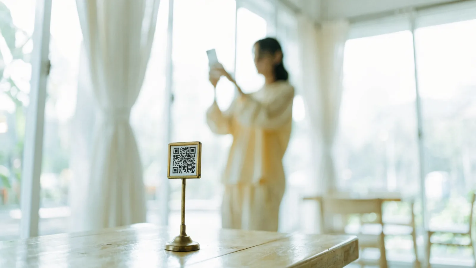 QR Menu គឺជាអ្វី? មគ្គុទ្ទេសក៍ពេញលេញសម្រាប់ម្ចាស់អាជីវកម្មកម្ពុជា